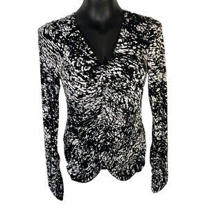 Elie Tahari - Women's S/M Blouse Black White Abstract Print Long Ruched Sleeves